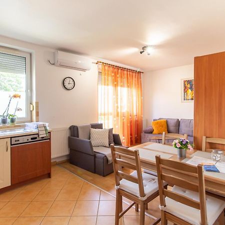 Viky'S Apartment Дьёр Экстерьер фото